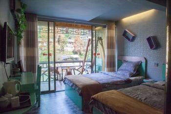 Fenghuang Lifetime True Love Hotel Exterior foto